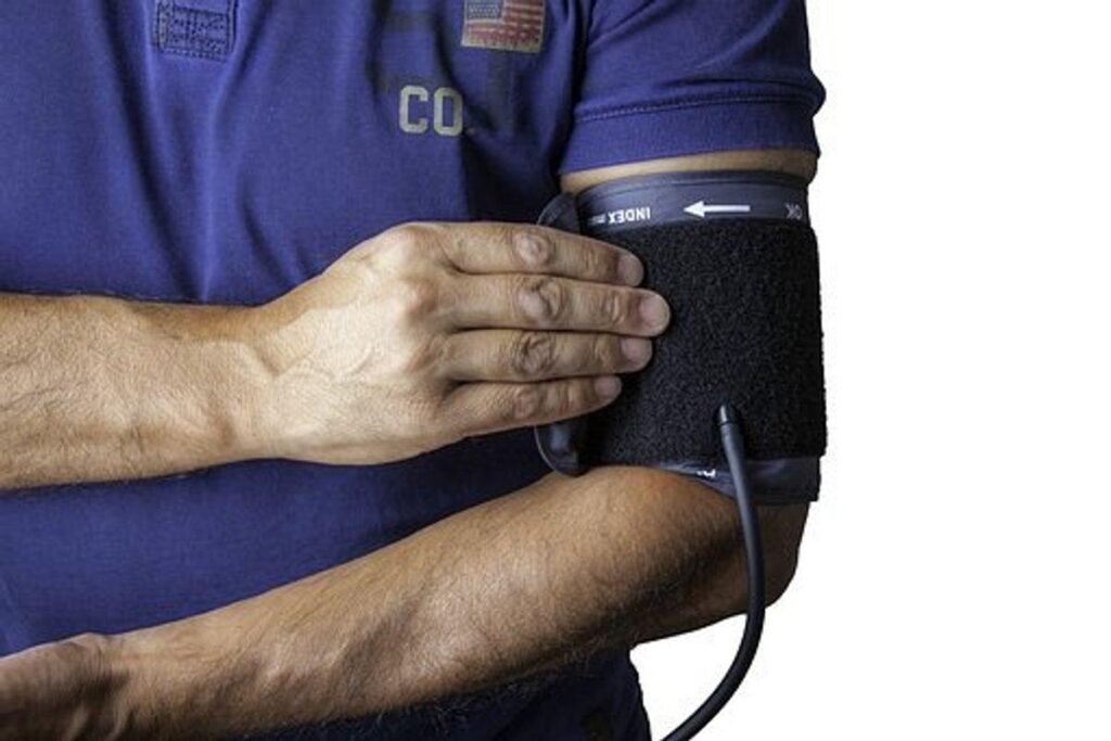 The Motus Health Yukon Chiropractic Clinic offers treatments to help with sciatica, weight loss, back pain, and neck pain.