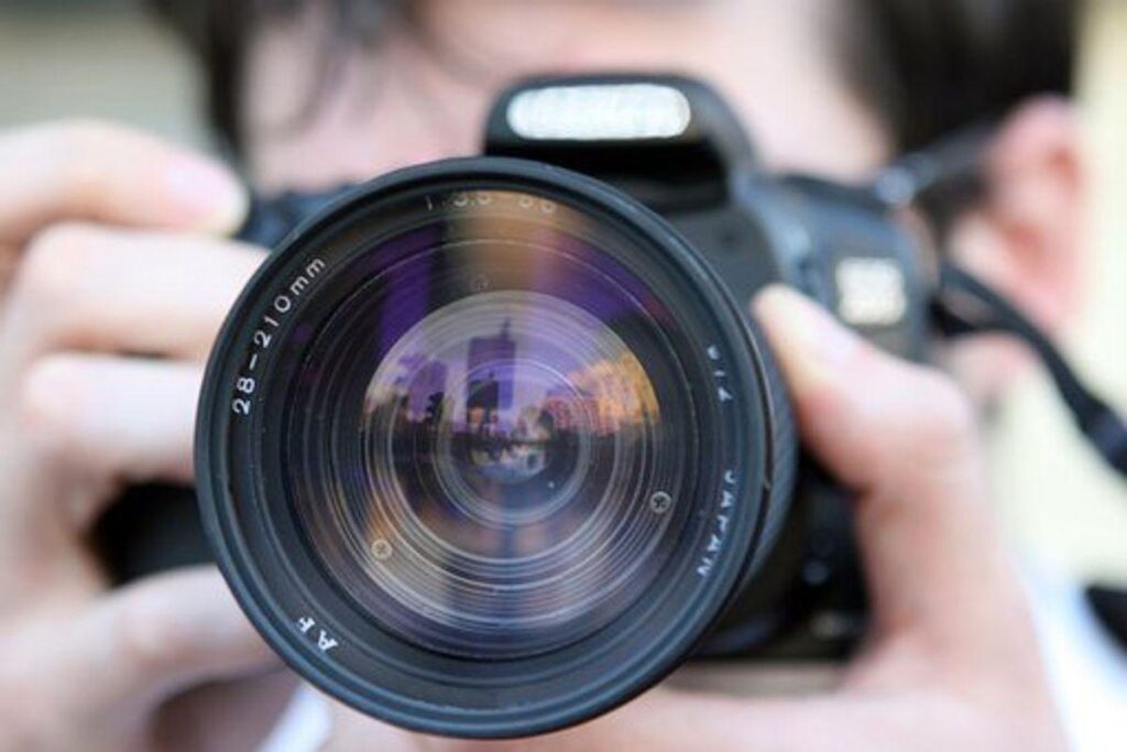 The Canon ELPH 180 is a pocket-sized, light, and adaptable camera.
