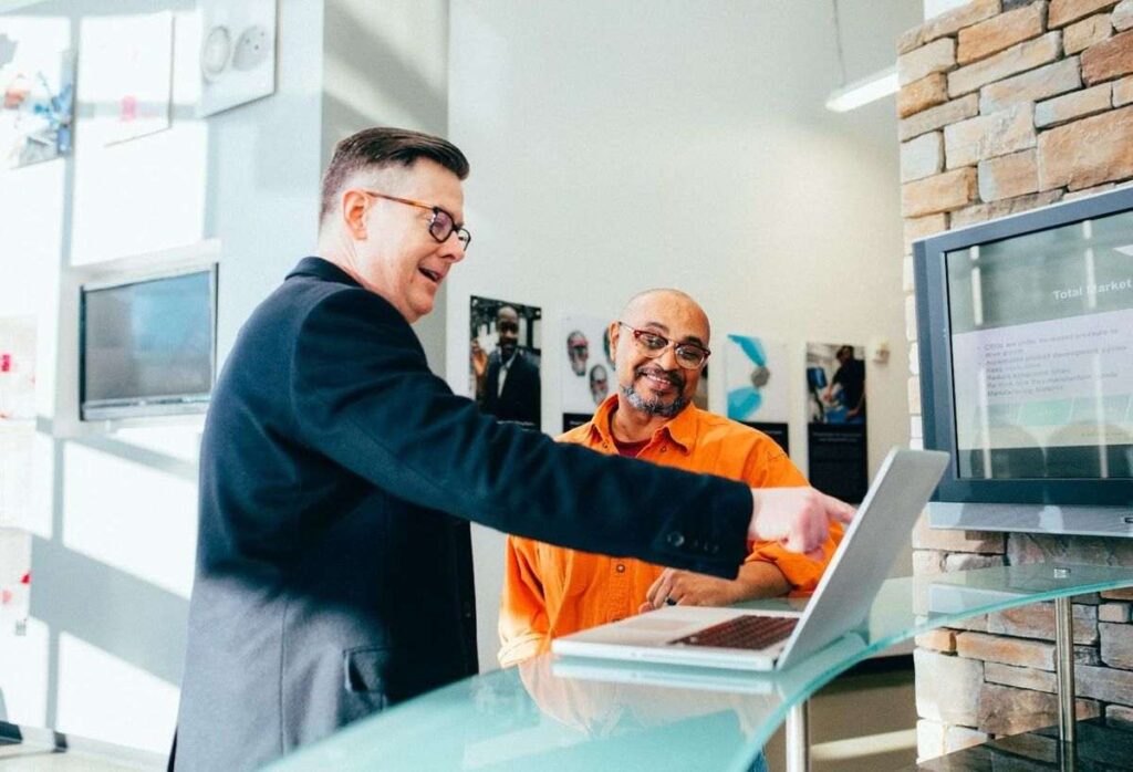 6 Benefits of Salesforce Consultants for Your Business