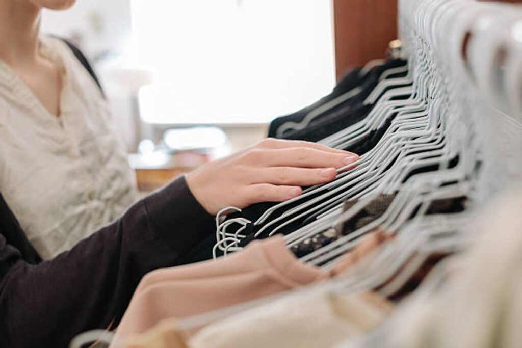 Acquiring Clothing As Gifts For a woman