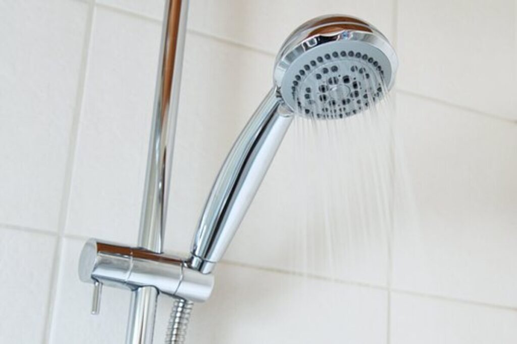 The best way to Clear a Bathe Head