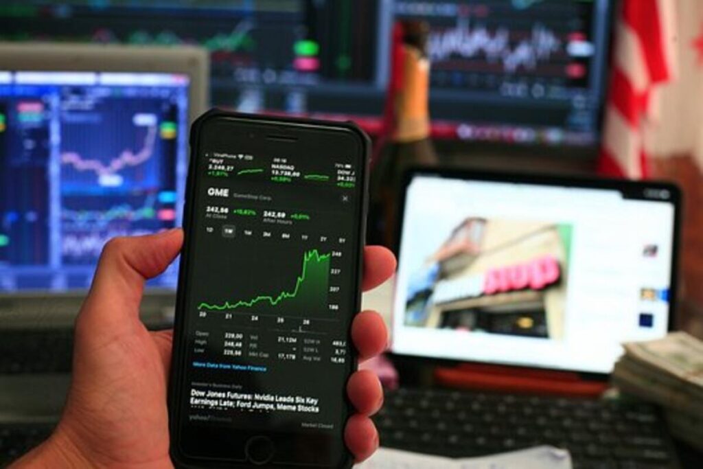 Investing in GameStop (GME)