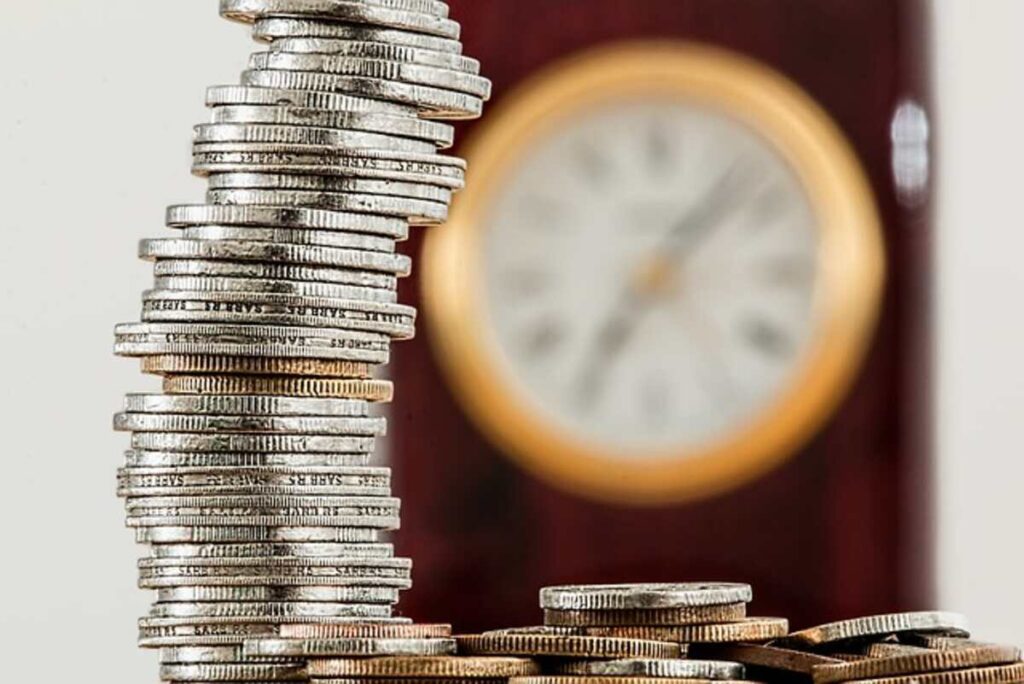 Identifying a Ponzi Schemer: 7 Steps
