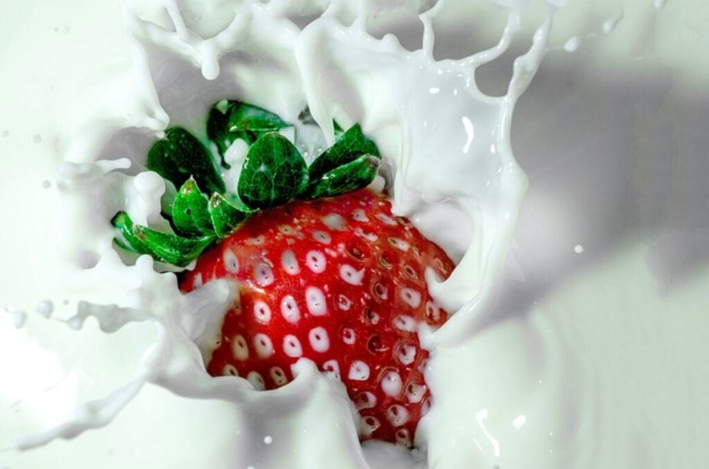 How Much Does a Gallon of Milk Weigh?