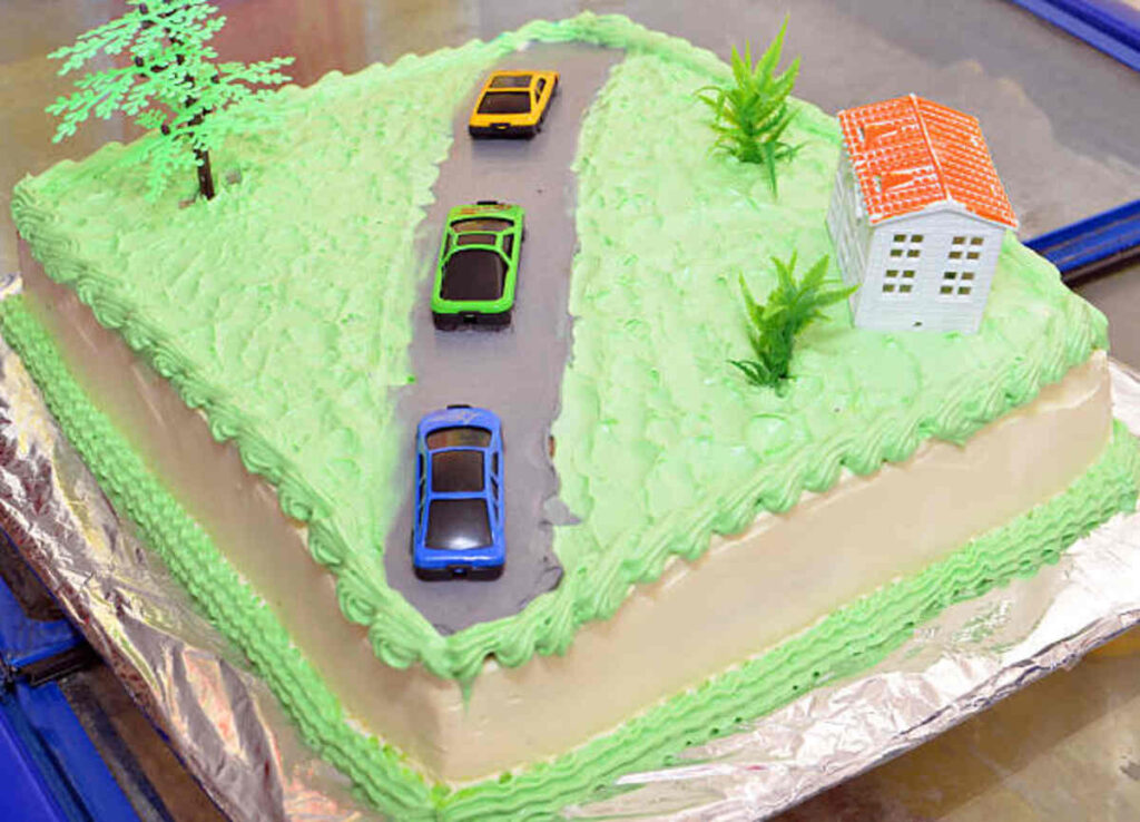 How to Make a Race Car Cake