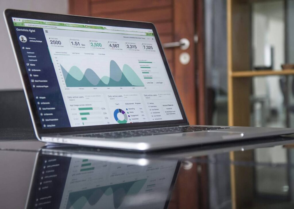 Big Shoes Network – Connecting UWM Grads With Employers