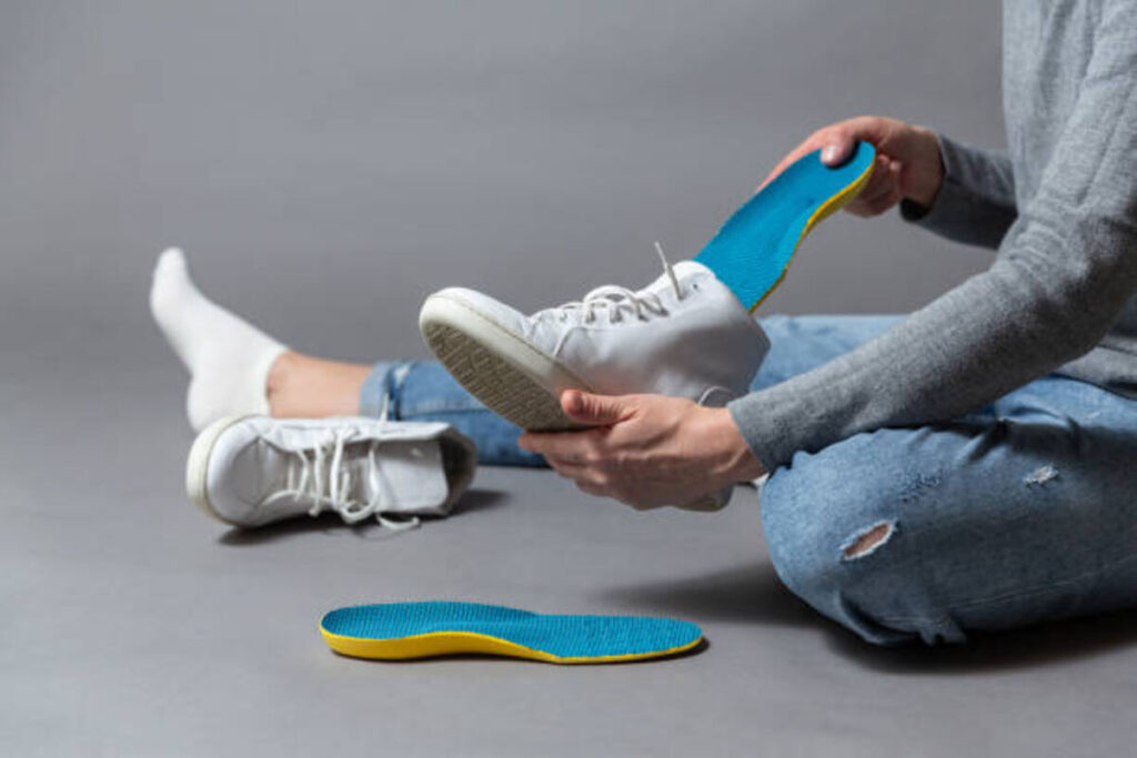 Top Features in Flat Feet Running Shoes