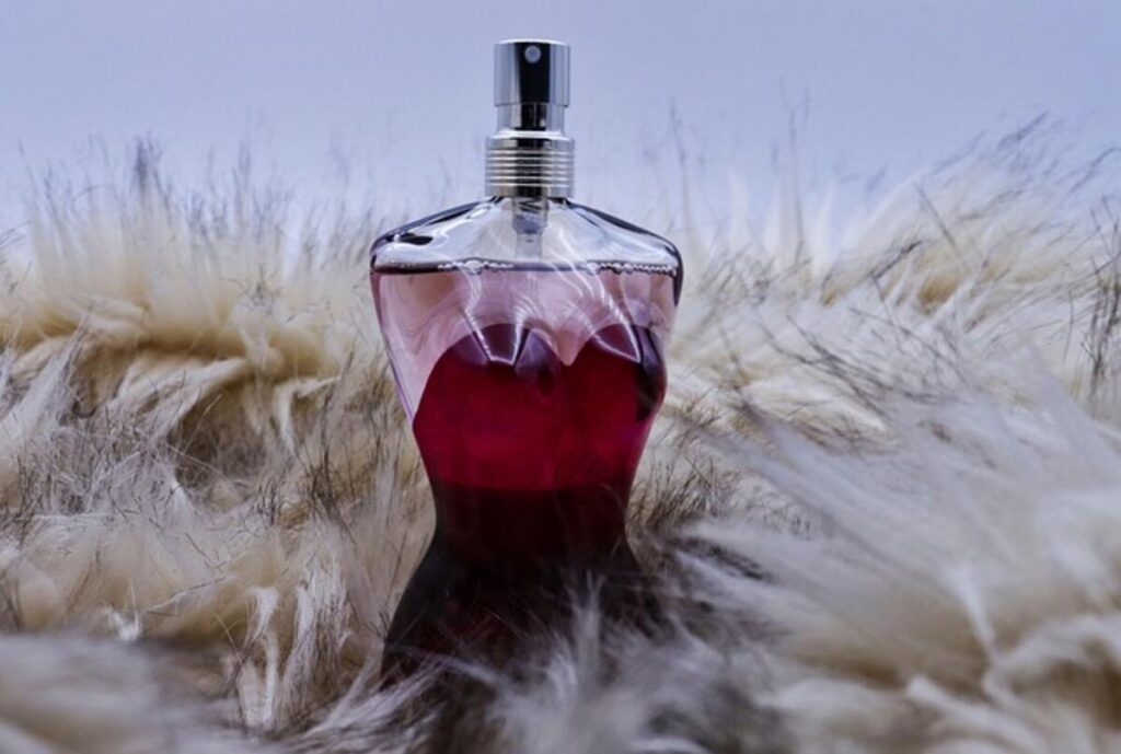 Exploring the World of Perfume Stores